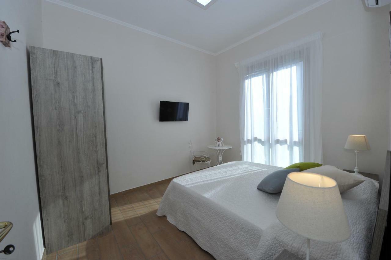 Mavi Apartments ピアーノ・ディ・ソッレント エクステリア 写真